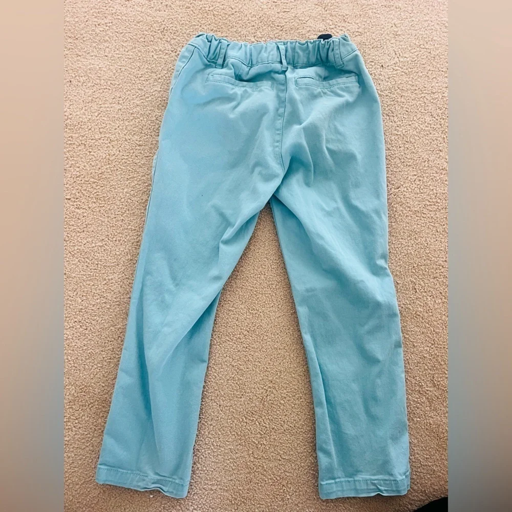 Great condition The Children's Place sz 7 husky chino's w/stretch waist in green